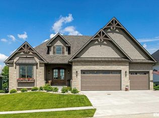 4204 Muirfield Ct, Bettendorf, IA 52722