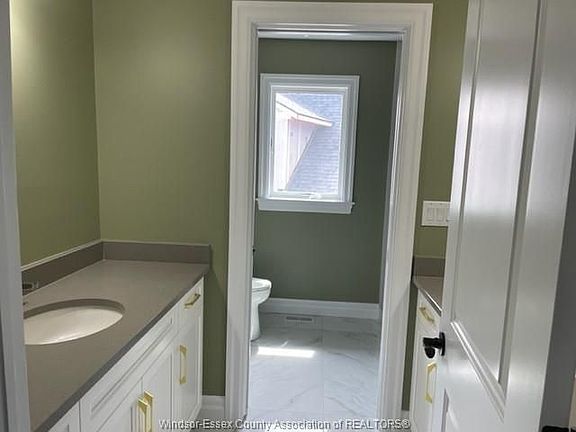 3rd image of 325 Christine Ave