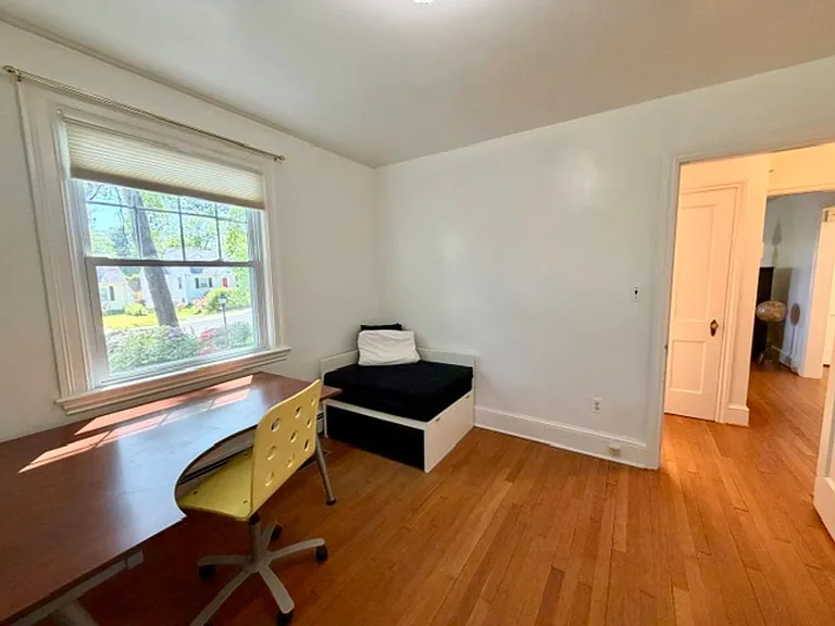 811 Forest Glen Rd — Photo 23