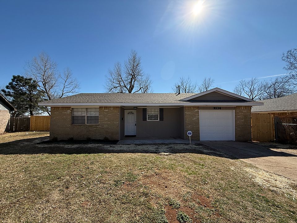 1st image of 1634 Pinewood Dr