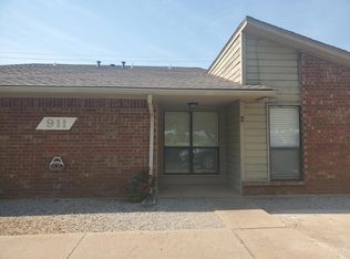 911 NE Rogers Ln APT 2, Lawton, OK 73507