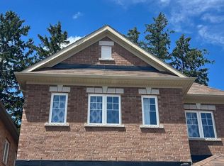 15 Wildflower Way S, Toronto, ON M1E 0C3