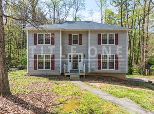 718 Saybrook Cir, Lilburn, GA 30047
