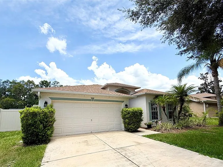 804 Coade Stone Dr — Photo 2