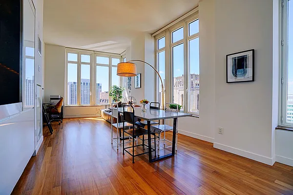 Rented by Realmart Realty LLC | media 18