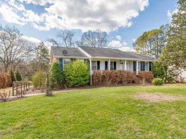 933 Bresslyn Rd, Nashville, TN 37205