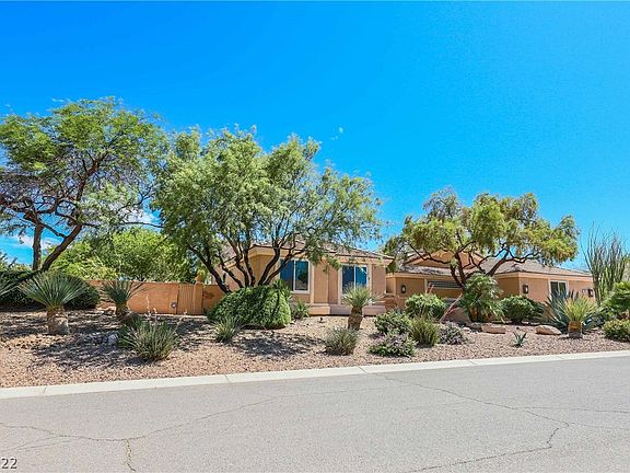 3rd image of 8975 Cita Vista Cir
