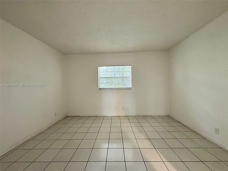 4140 Woodside Dr #107 — Photo 14