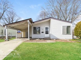 3311 Mowing Green Dr, Florissant, MO 63031