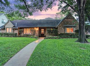 742 W Forest Dr, Houston, TX 77079