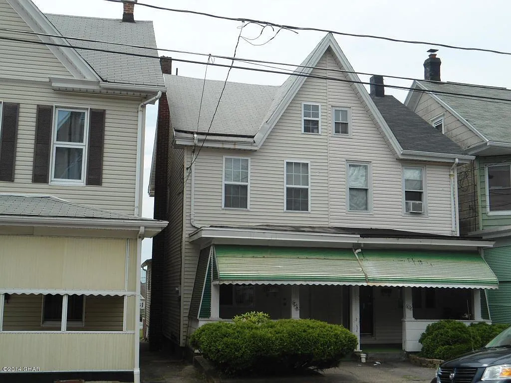 626 N Vine St photo 1