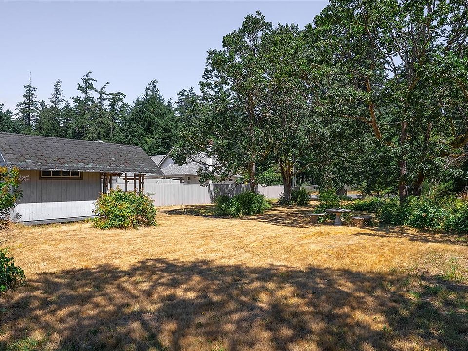 1st image of 3250 Metchosin Rd