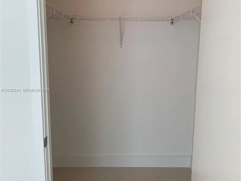 1111 SW 1st Ave #1815 — Photo 13
