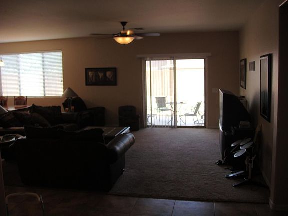3rd image of 674 W Desert Hills Dr
