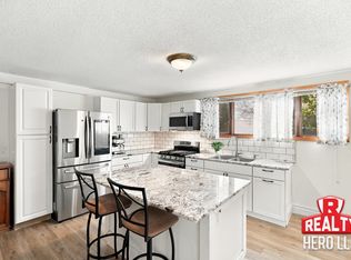 8190 Casper Way, Inver Grove Heights, MN 55076