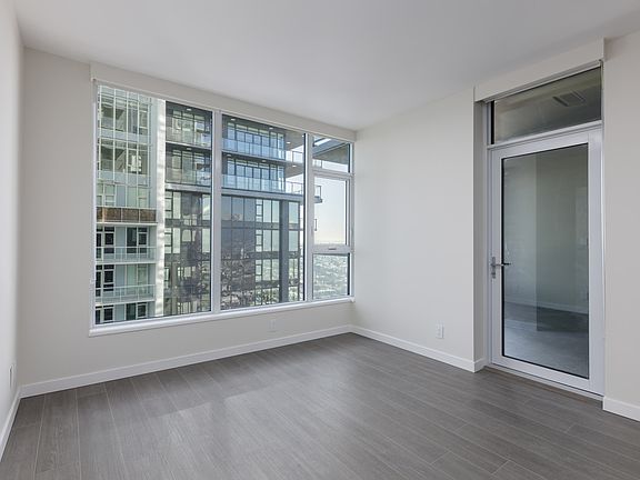 5th image of 2108 Gilmore Ave #4706