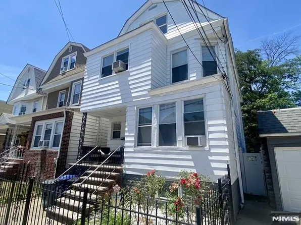 369 Maple St, Kearny, NJ 07032
