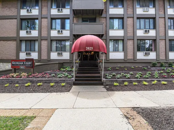 2025 East Greenwich AVENUE #219, Milwaukee, WI 53211