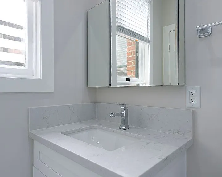 149 S Los Robles Ave — Photo 19