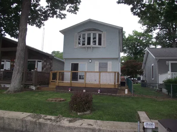 7839 N Tippecanoe Dr, Walkerton, IN 46574