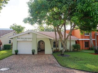 20838 Via Valencia Dr, Boca Raton, FL 33433