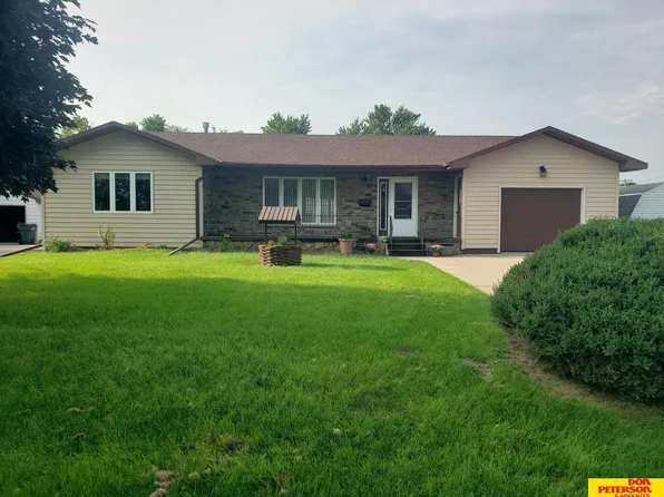 320 E Nebraska St, Coleridge, NE 68727