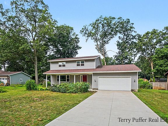 3rd image of 1107 Lancelot Dr