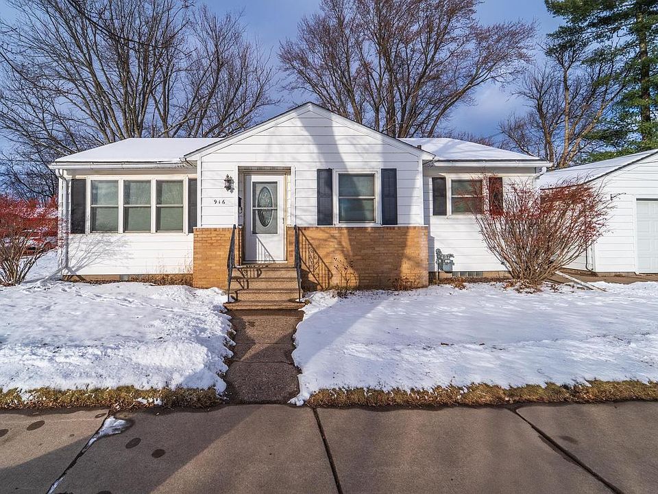1st image of 916 West WAUSAU AVENUE