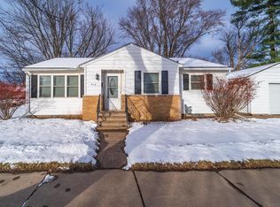 916 W Wausau Ave, Wausau, WI 54401