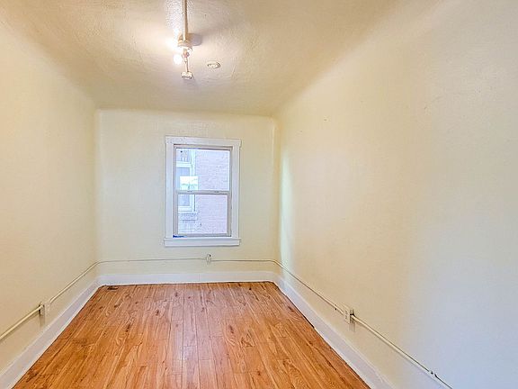 4th image of 809 N Virginia St Unit 3