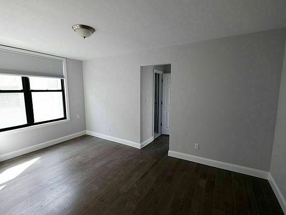 3rd image of 48-40 48th St #3R
