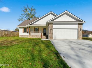 726 Green St, Wartburg, TN 37887