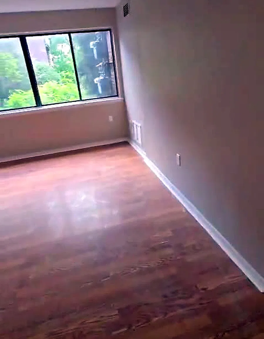 3 bed, 1100 sqft, $3,100 — Photo 3