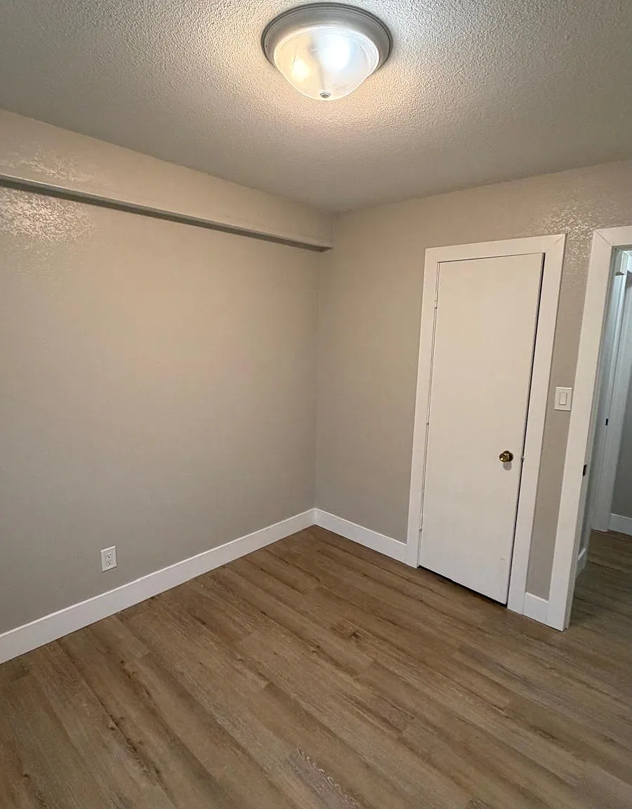 3 bed, 750 sqft, $1,050 — Photo 3