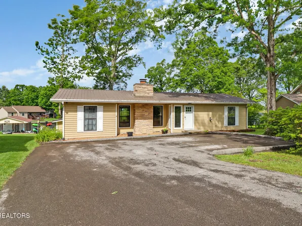 9545 Cherokee Trl, Crossville, TN 38572
