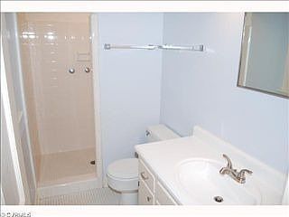 4th image of 531 Whitaker Dr