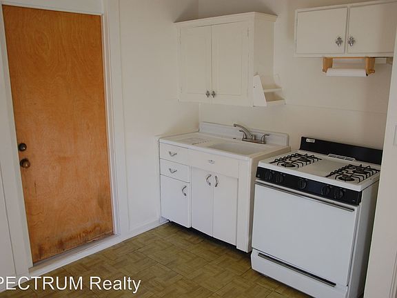 2nd image of 1605 Bath St APT 10