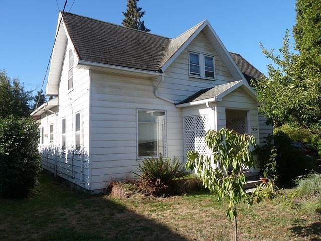 7624 N. Kellogg St