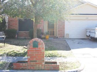 1205 Springcreek Dr, Denton, TX 76210