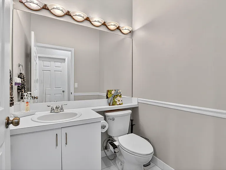 18280 Coral Isles Dr — Photo 23