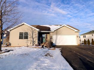 265 Verbena Ln, Woodstock, IL 60098