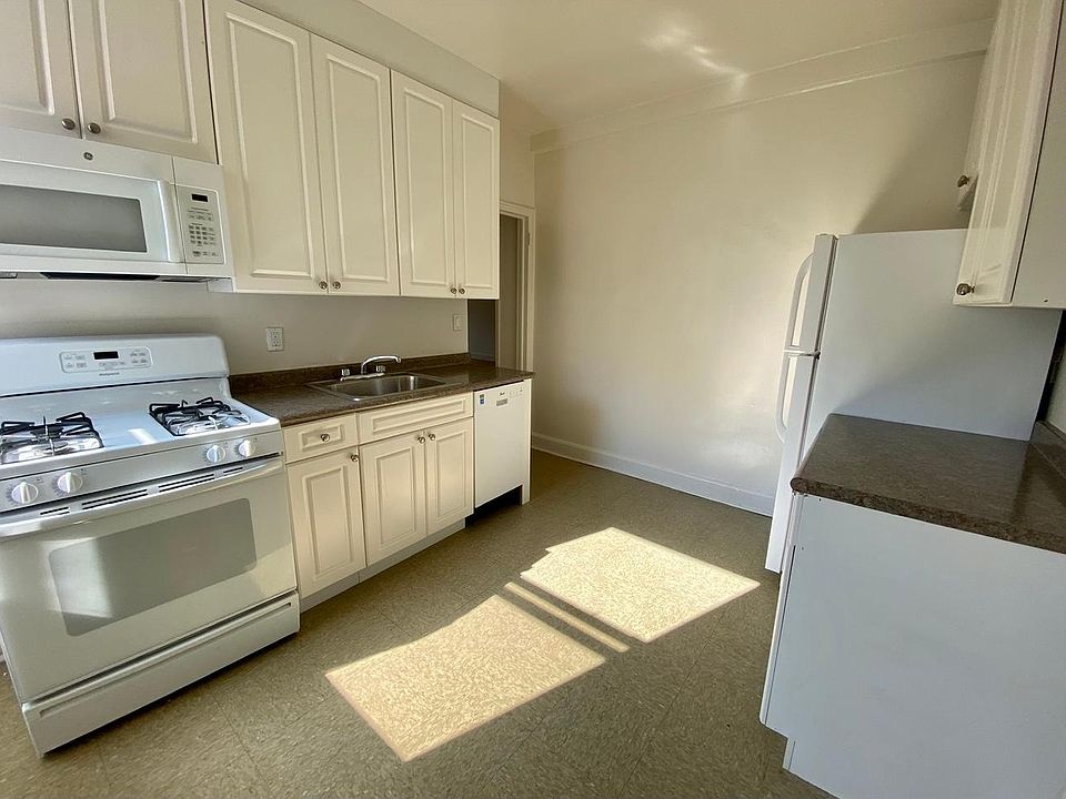 1st image of 908 Palmer Ave #1A