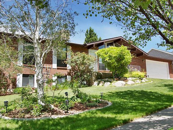 Front View - House view 4