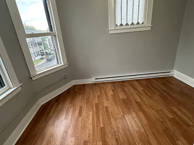 35 Webb St #22 — Photo 16