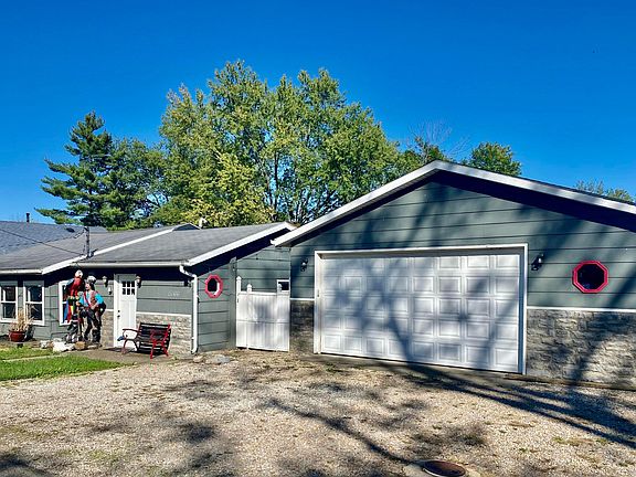 3rd image of 15366 Township Road 403