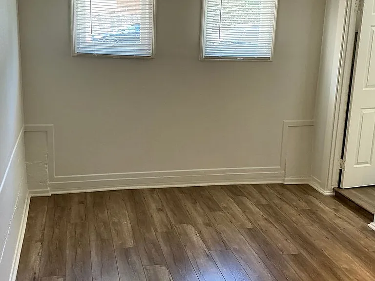 204 S Grand St — Photo 21