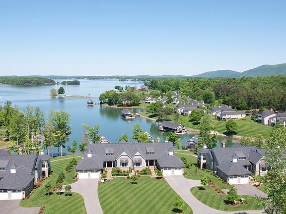 3rd image of 115 Grande Villa Dr #7
