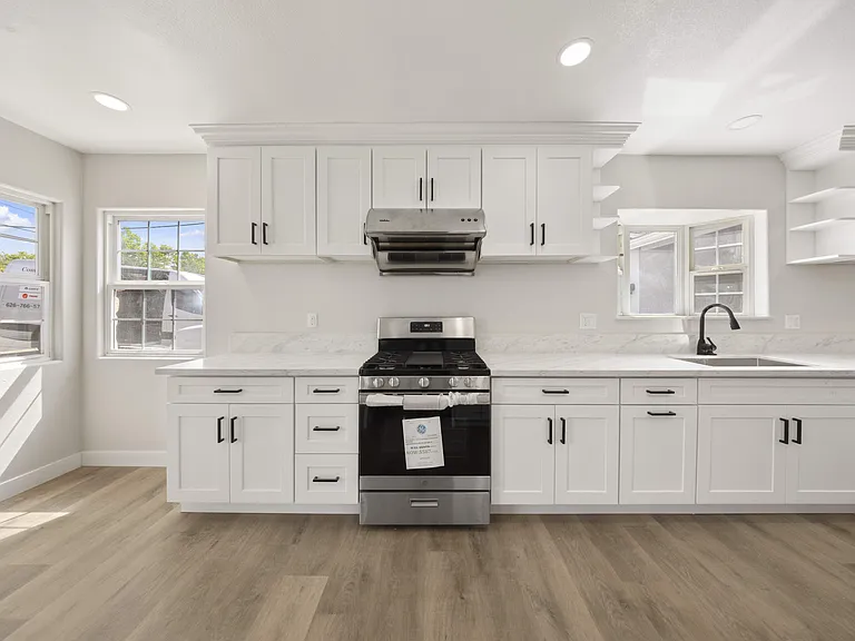 350 E Juanita Ave — Photo 10