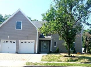 64 Canal St, Sayreville, NJ 08872
