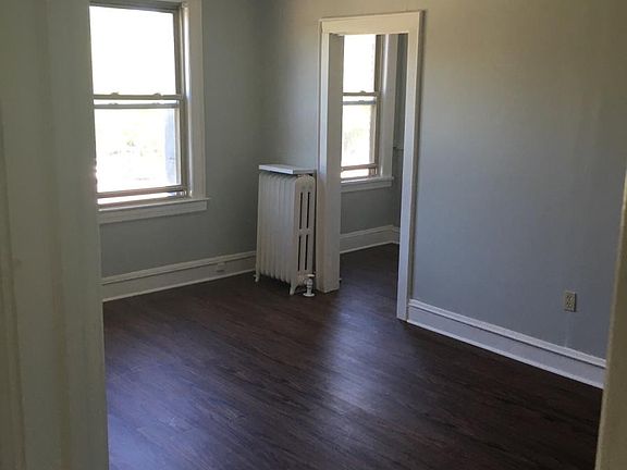 2nd image of 11516 Clifton Blvd